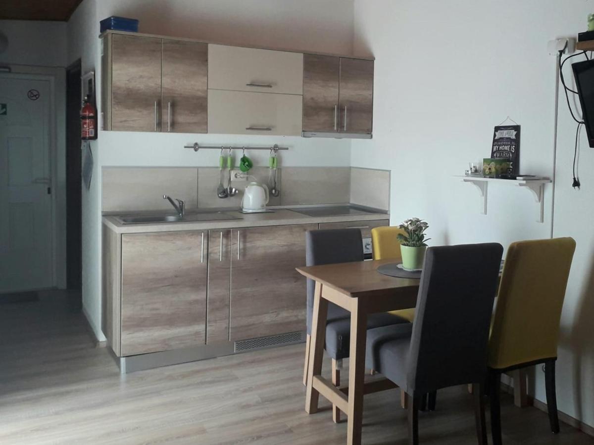 Apartments Carev 1293 Jezera Buitenkant foto